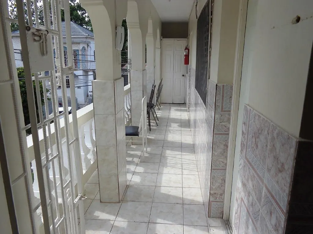 Bethel Court Guesthouse Montego Bay 2*,